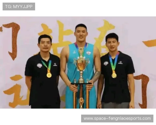 四川队垒球战胜广东队，夺得十五运会铜牌