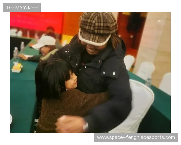 全明星周末慈善活动，球员与特殊儿童互动温暖时刻